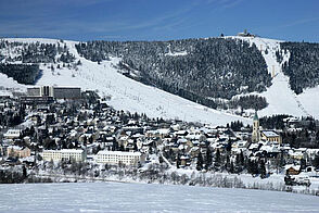 Město Oberwiesenthal v zimě